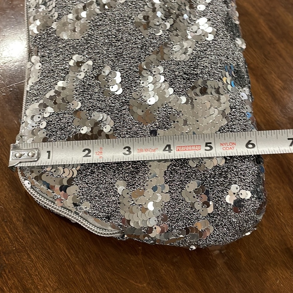 NWOT Silver Sequins Cosmetic Bag - Picture 4 of 7